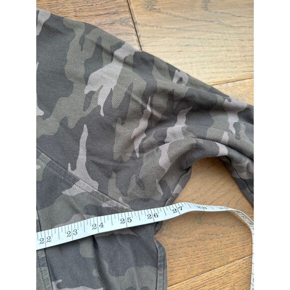 Athleta Farallon Camo Sweatshirt Crew Neck Boxy Fit Green Women Plus Size 2X - Picture 5 of 7